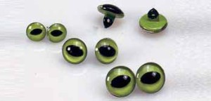 ГЛАЗКИ КОШАЧЬИ НА НОЖКЕ